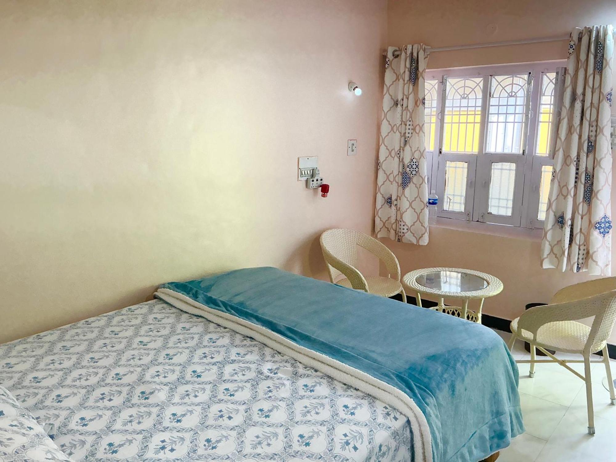 האמפי Kalyan Guesthouse מראה חיצוני תמונה
